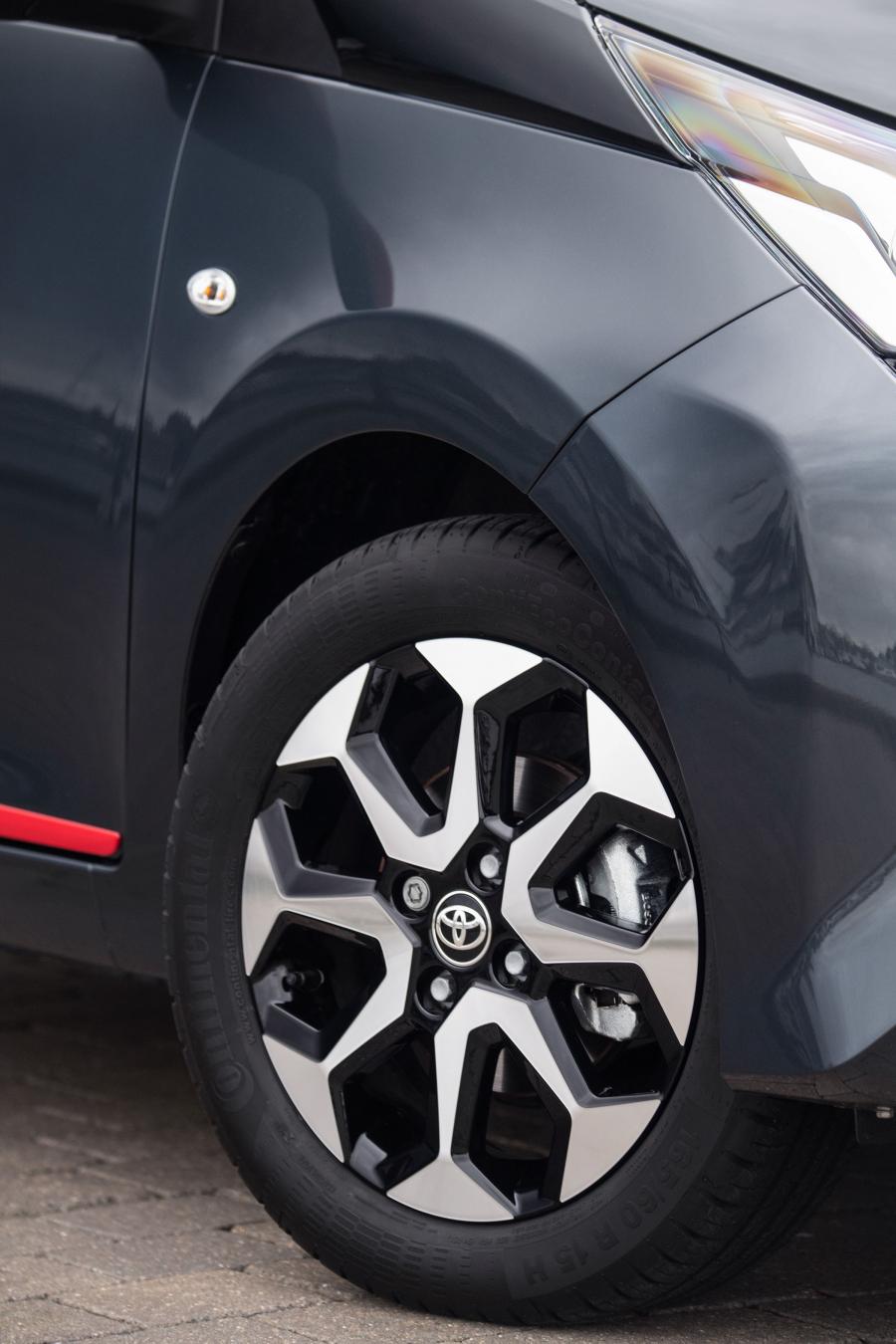 Колеса Toyota Aygo x-trend 5-Door 2019 года  (UK) (фото 7 из 26)